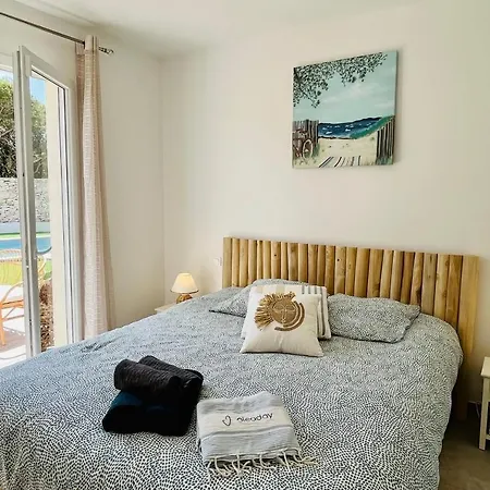 Location Agreable 3 Piscine Chauffee Bonifacio * Bonifacio (Corsica)
